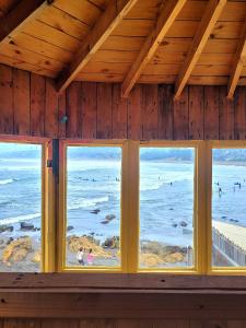 Beach Surf Front-Mareva House