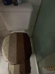 Chalé com piscina e churrasqueira