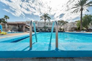 BIg property by the beach and natural pool