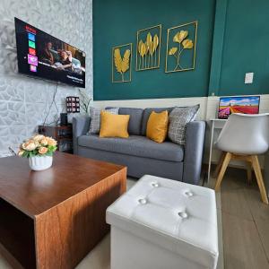 Lovely Condo in Uptown, BGC - Soleil Pacific Suite