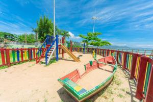 Cobertura duplex, pé na areia