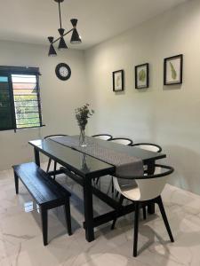 Cardinal Lookout Villa close to the beach