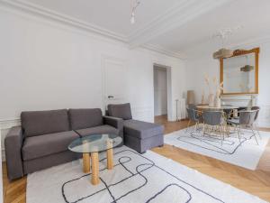 Spacious apartment 3BDR 6P - Neuilly sur Seine