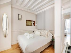 Light and modernity - near Jardin Luxembourg