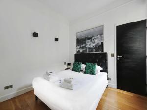 Nice and quiet 1BDR apartment 8th - BAIL MOBILITE