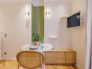 Modern studio -2P- near Montmartre