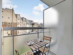 1BDR 3P apartment balcony - ST MAUR VOLTAIRE