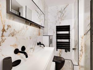 Magnifique appartement -1BR 4P - Arc de Triomphe - 4-Sterne-Hotels in Paris