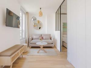 Nice apartment 1bdr Passage des Abbesses