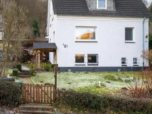 Cute holiday home in Brilon-Wald Yalet - Elleringhausen