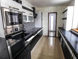 Villa in Fren tát near Ski Resorts & Jacuzzi