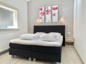 Renovated bungalow with garden