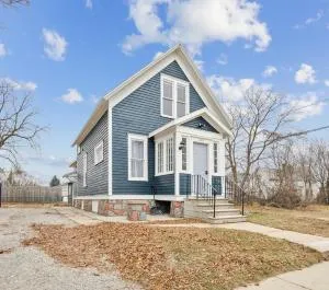 Escape to Beautiful Marinette - Wausaukee