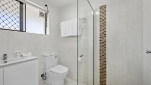 Ocean Parade 6 - Affordable, Pool, Spa, Beach, BBQ