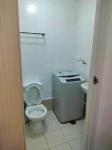 9th Floor Pool View Studio Unit Tower A with Modern Amenities