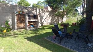 Casa con Patio y Parrilla Zona Golf