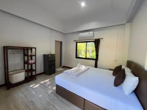 Koh Mook Garden Beach Resort