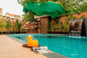 Emerald 3 BHK Penthouse with Pvt Jacuzzi by tisyastays