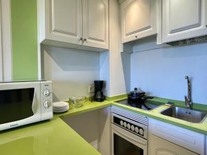Apartment for 7 people near sea beach