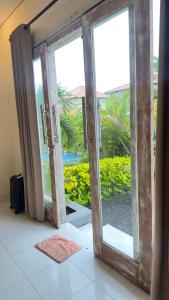 Kubu Selonding Villa