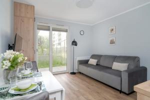 Jasny & Elegancki Apartament typu Studio z Tarasem by Noclegi Renters