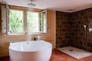 Hotels Hotel Restaurant de Bouilhac : Suite Junior