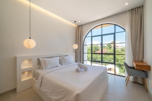 Villa Kokoan - 2BR Tropical Serenity Villa close to Echo Beach