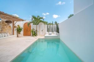 Villa Kokoan - 2BR Tropical Serenity Villa close to Echo Beach