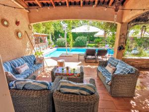 BELLE VILLA Piscine 120 m2, 8 pers, 3 belles chambres Près dAix-en-Provence