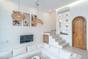 Villa Kokoan - 2BR Tropical Serenity Villa close to Echo Beach