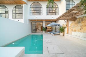 Villa Kokoan - 2BR Tropical Serenity Villa close to Echo Beach