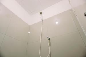 Best Comfy and Modern Studio at Baileys Apartment By Travelio