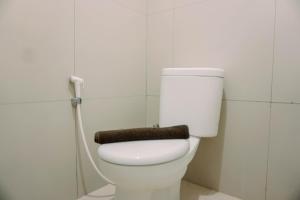 Best Comfy and Modern Studio at Baileys Apartment By Travelio