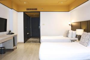 The Quarter Saphankhwai by UHG