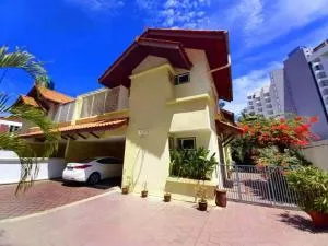 25 guests batu feringhi Miami beach Miami Villa - 峇都丁宜