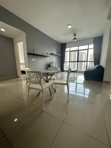 Conezion, pool view high floor, beside ioi city mall, opposite hospital serdang, beside Uniteen and UPM, Putrajaya - Kampong Ayer Hitam