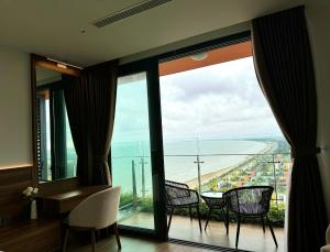 Flamingo IBIZA Hải Tiến - View biển