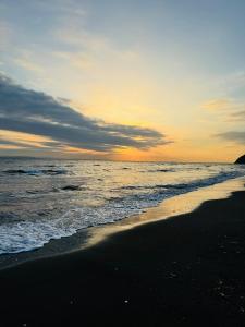 富津オフグリッドハウス - Futtsu Seaside Off-Grid House with Private Sauna