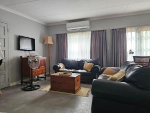 Giraffes Rest, Self Catering Studio Apartment