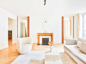 Beautiful modern apartment 3 BDR 6P C ur de Paris