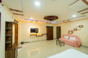 X Western Hills panchagani