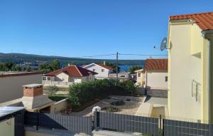 Beautiful Apartment In Gornji Karin
