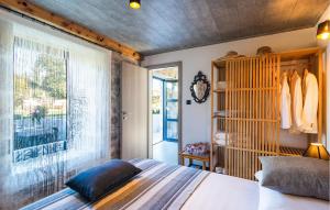 2 Bedroom Gorgeous Home In Gdinj