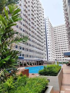 642 - Quiet & secured condo in Cavite with HI speed WIFI