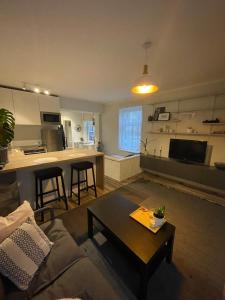 Nice and Cozy Apartment Next to Telliskivi