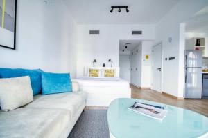 The Smart Concierge - Discovery Gardens street 4