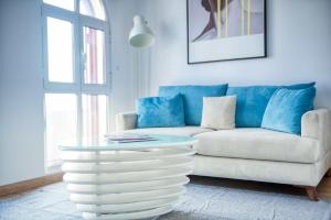 The Smart Concierge - Discovery Gardens street 4