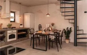 Stunning Home In Gornji Humac Brac - Pražnice