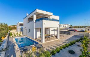 Amazing Home In Vodnjan With Wifi