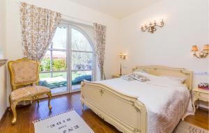 Stunning Home In Barat